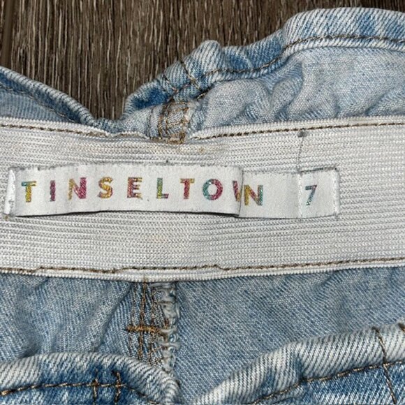 Tinseltown Women's Junior Size 7 Blue Skinny Distressed Light Wash Stretch Jean - Picture 4 of 6